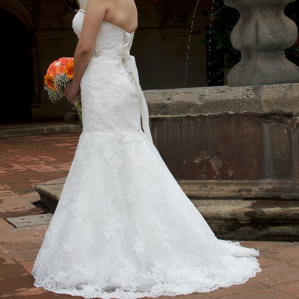 Wedding dress